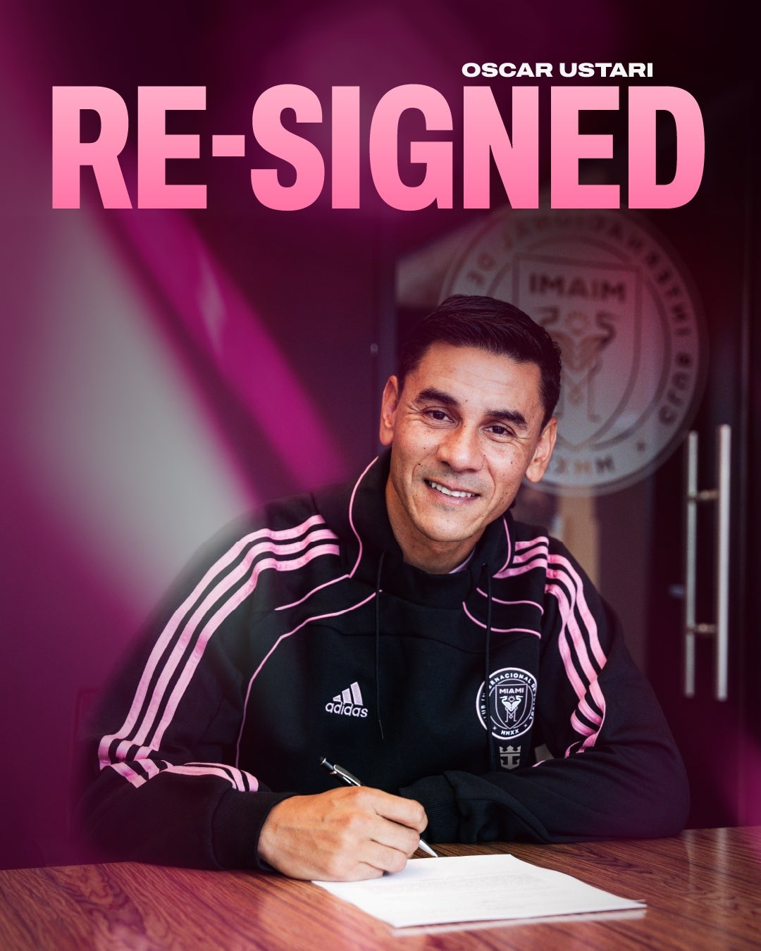 官方：邁阿密?chē)H與38歲門(mén)將烏斯塔里續約至2026賽季