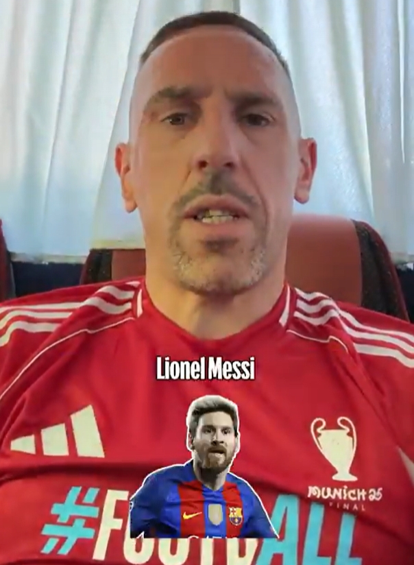 提起歐冠首先想到誰(shuí)？里貝里奧科查回答梅西，卡洛斯等3人選齊祖