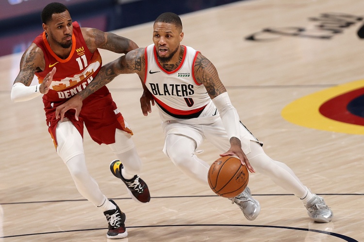 ??歷史今天：利指導單節6三分&半場(chǎng)8三分 追平兩項歷史紀錄