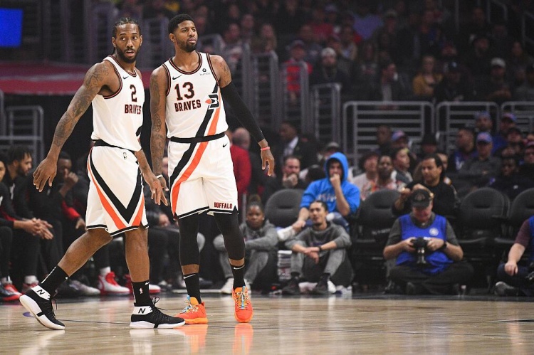 喬治：小卡的笑話(huà)和喜劇人同水準 他比我想象中有趣只是有些社恐