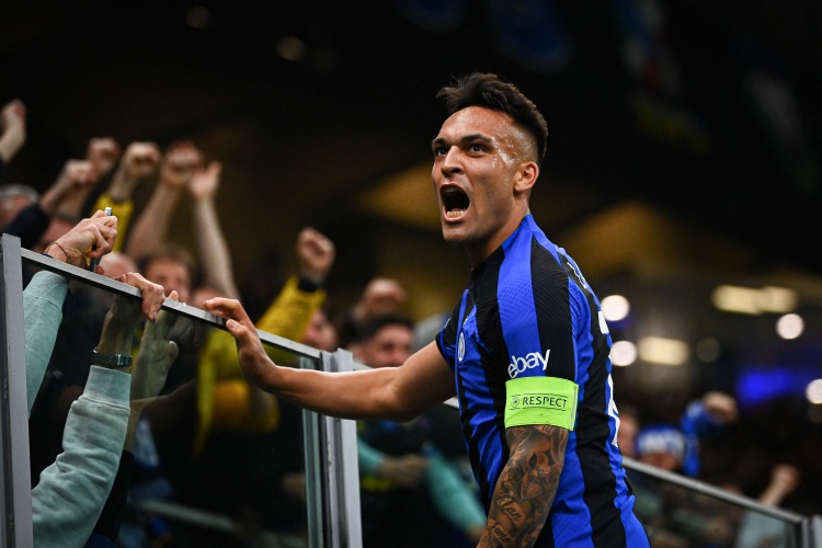 勞塔羅：希望球隊全力以赴把獎杯帶回家，我們?yōu)榇烁冻隽颂嗯? 
                                         class=