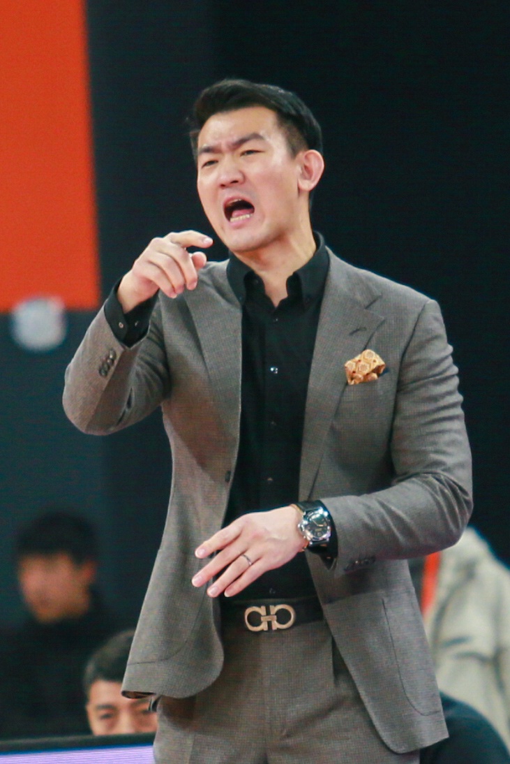 ??王博：打球時(shí)我從1打到4 所以球員的問(wèn)題沒(méi)有我解決不了的