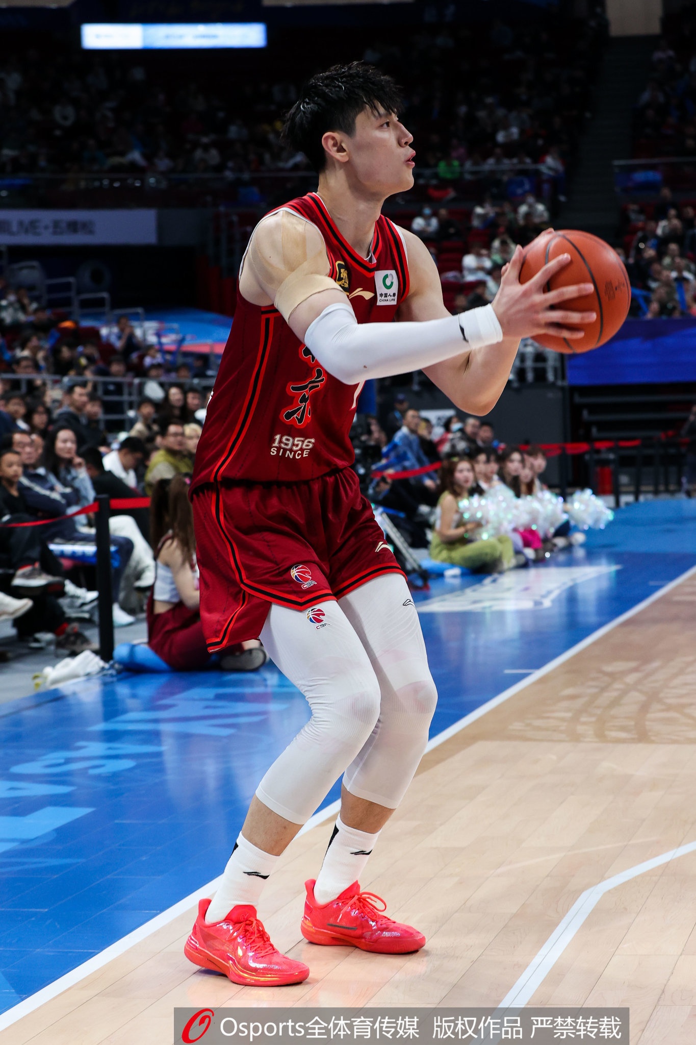 周琦：曾凡博本賽季進(jìn)步很大 沖擊NBA今年是一個(gè)機會(huì )