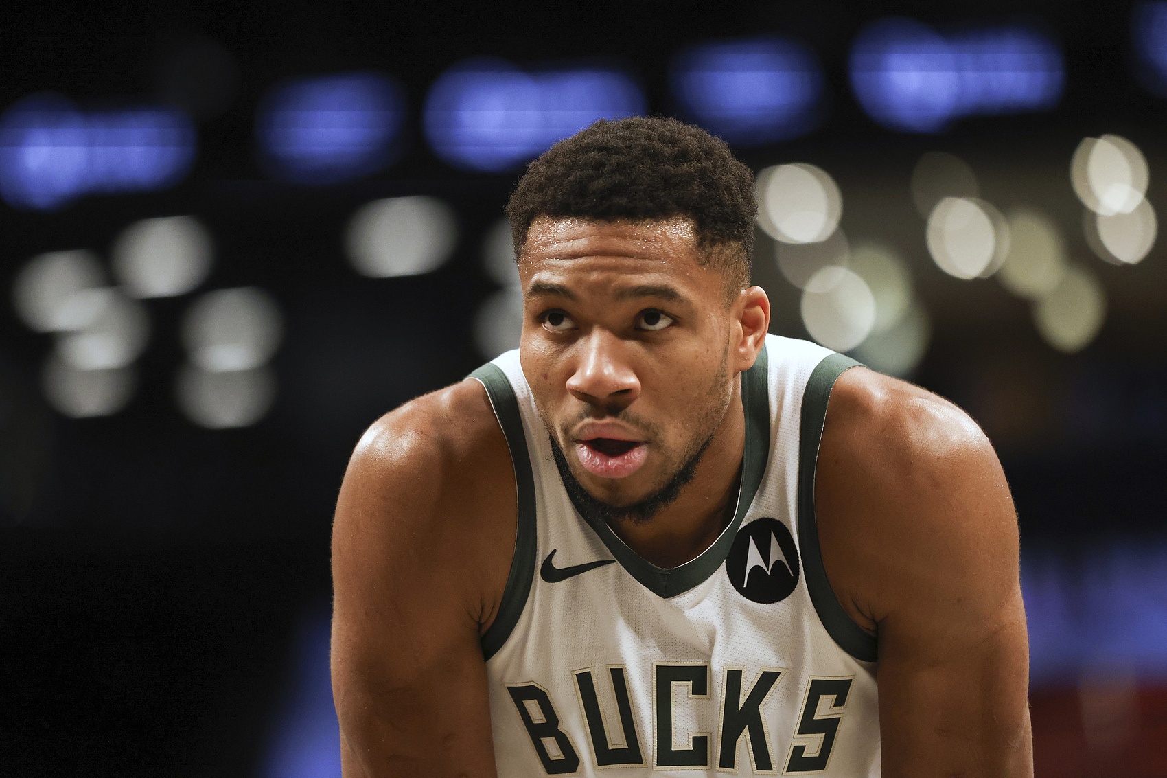 霍里：火箭送杰倫-格林&小賈巴里等人換字母哥 雄鹿會(huì )愿意做