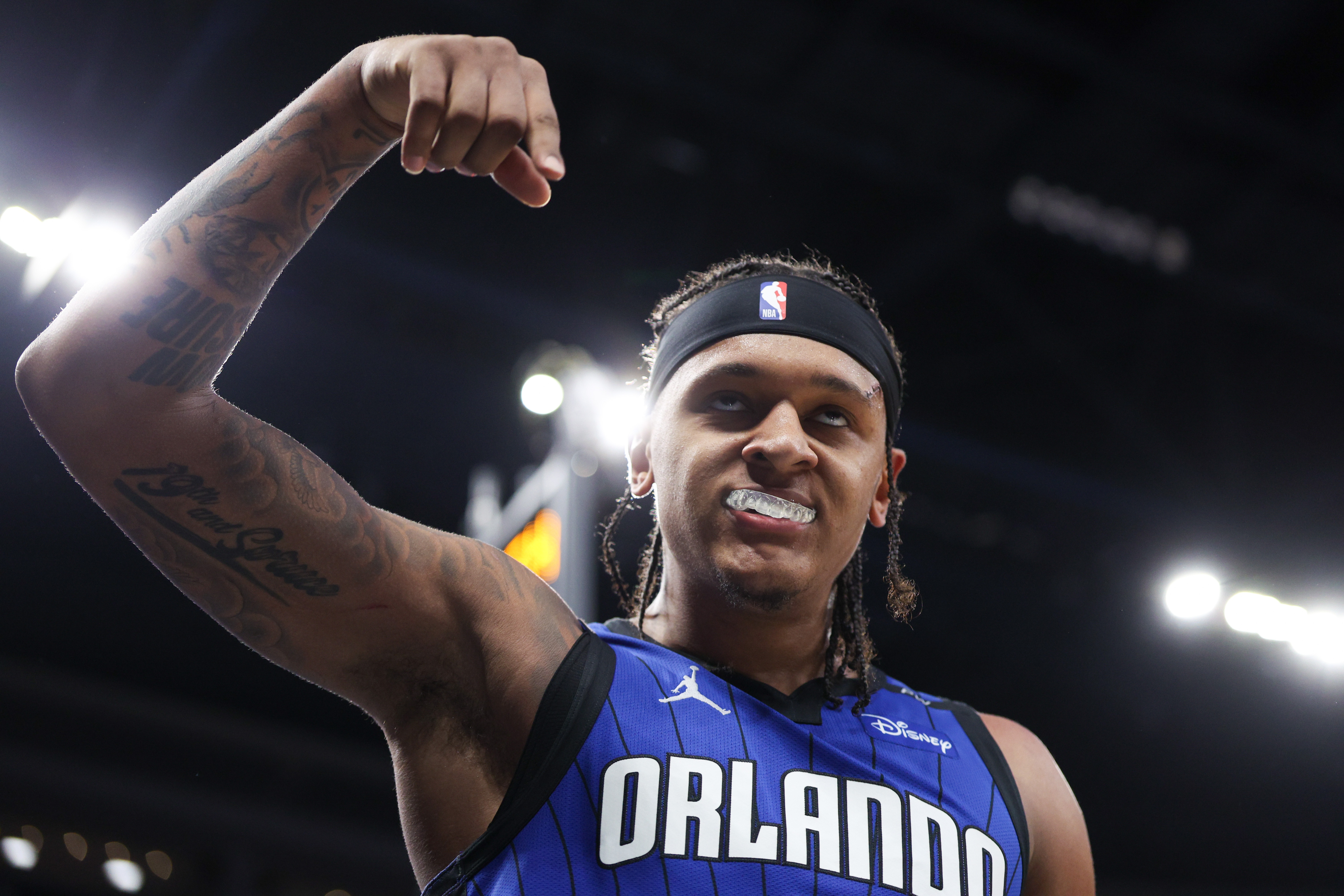 未來(lái)可期！班凱羅系列賽場(chǎng)均29.4+8.4+4.2 得分麥迪后隊史最高