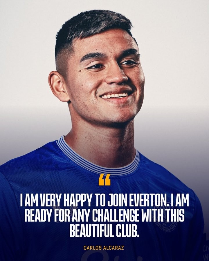 官方：埃弗頓買(mǎi)斷阿爾卡拉斯&簽約2年，據悉費用1500萬(wàn)歐+300萬(wàn)歐