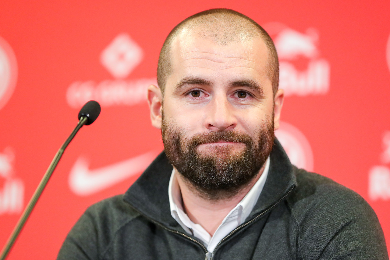 talkSPORT：新月關(guān)注愛(ài)德華茲與紐卡總監，且對小因扎吉志在必得