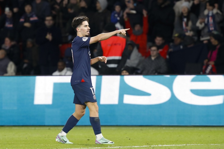 單賽季歐冠準確傳球次數榜：維蒂尼亞次席，距哈維紀錄只差5次