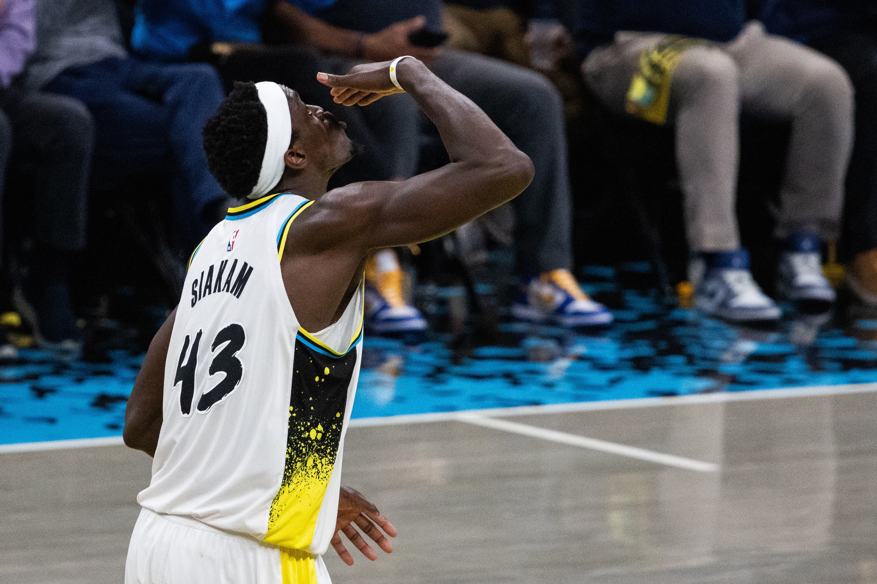 特納：西亞卡姆經(jīng)歷過(guò)巔峰也熬過(guò)低谷 他的經(jīng)驗是無(wú)價(jià)的