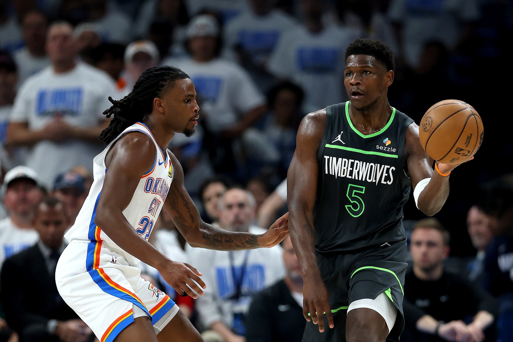 皮爾斯：當我傳球時(shí)我更不可阻擋 希望愛(ài)德華茲也能提升傳球