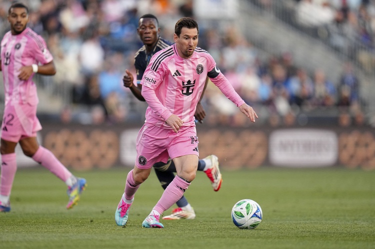 2球2助，梅西第13次在俱樂(lè )部比賽中單場(chǎng)貢獻多個(gè)進(jìn)球和多次助攻