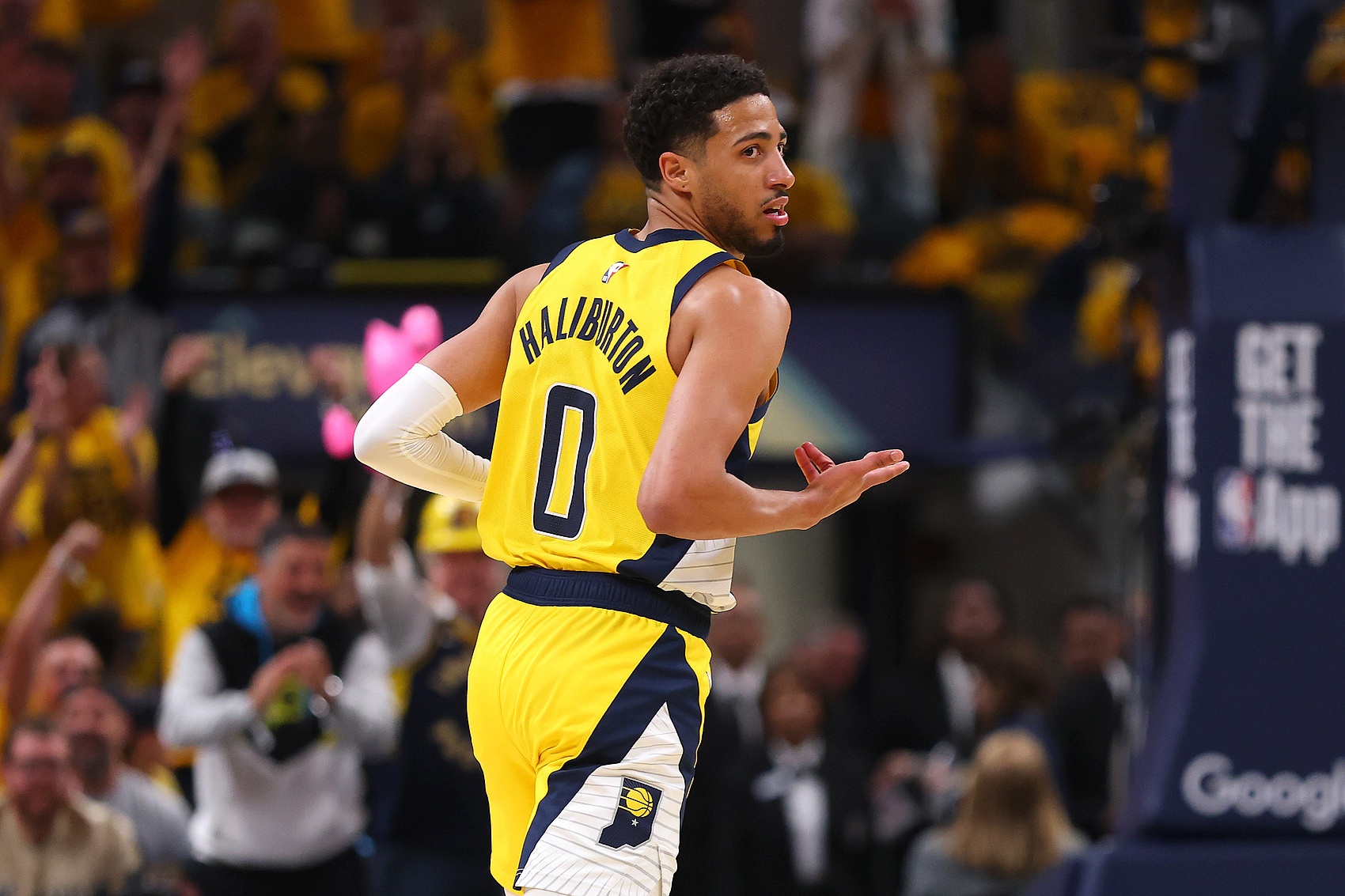 夠硬！東部第四的步行者擊敗東部第一、第三、第五成東部冠軍