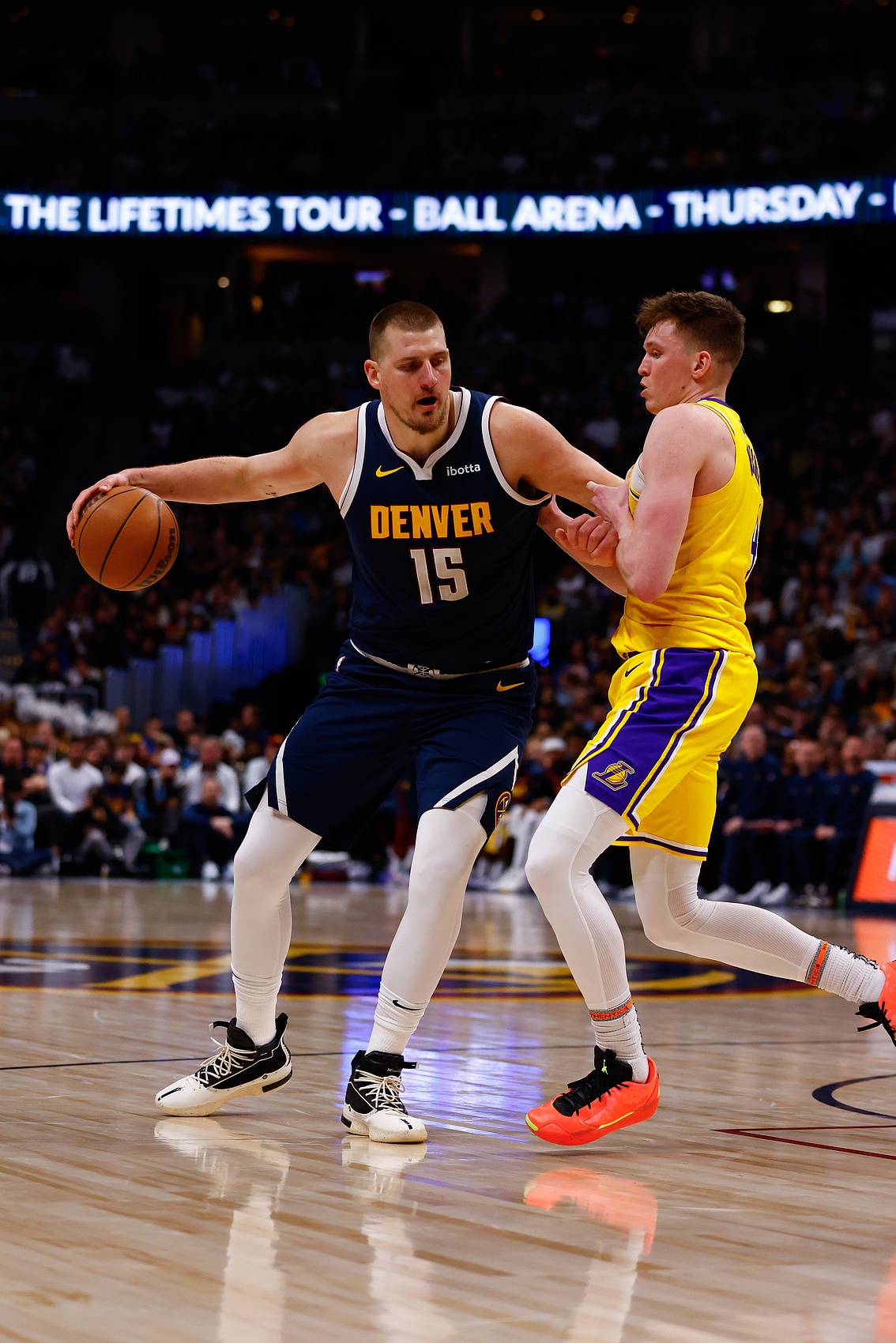 露天看臺：掘金或成湖人中鋒交易第三方 克內克特完美適配約基奇