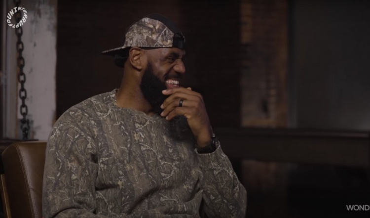 納什：你和詹姆斯有很多相似之處 東契奇：那彈跳呢？??