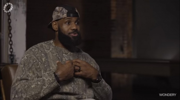 詹姆斯：小時(shí)候我看球受到球星激勵 我愛(ài)上了籃球的競爭本質(zhì)??