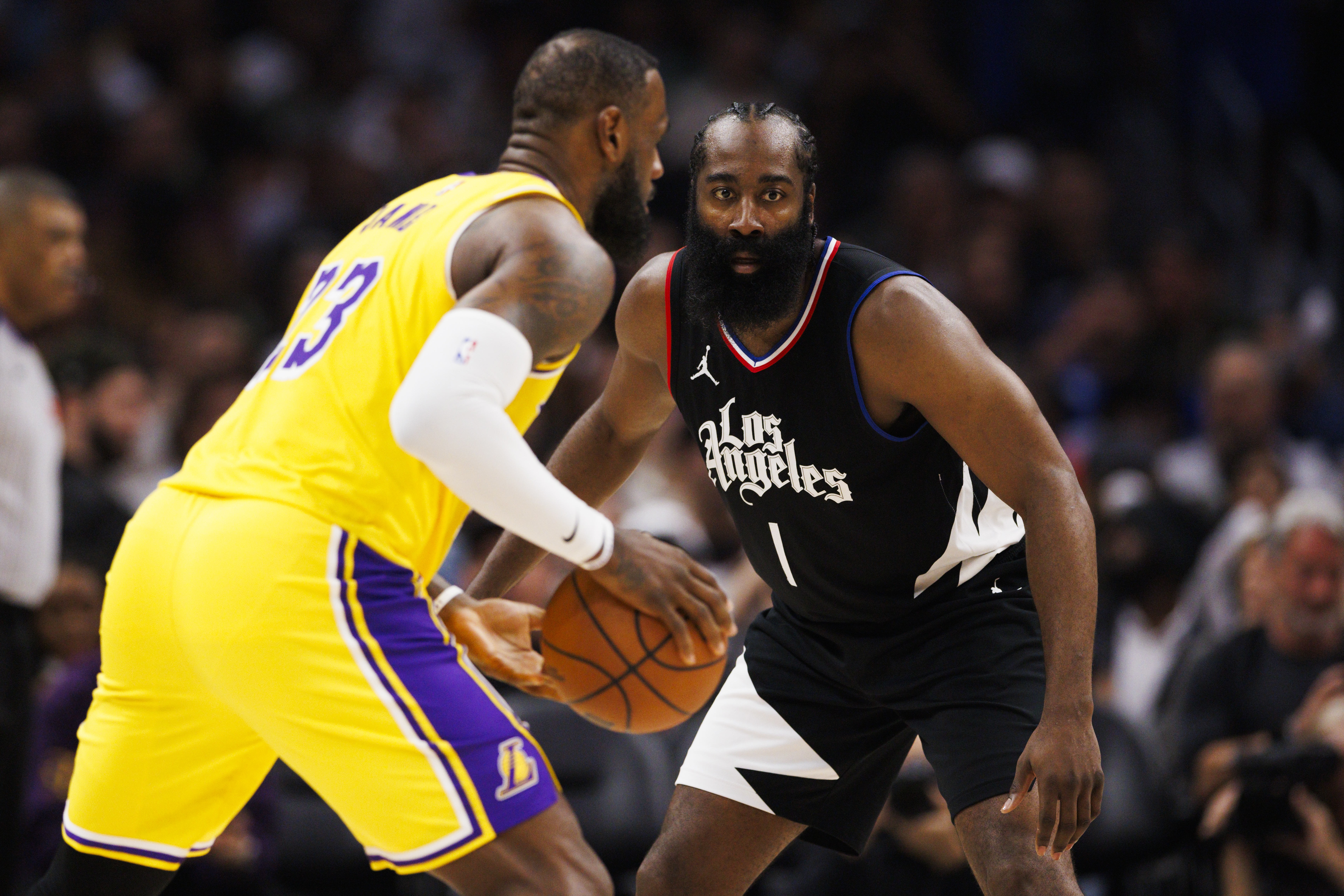 ???Windhorst：我認為勒布朗和哈登新賽季都會(huì )留在各自的球隊