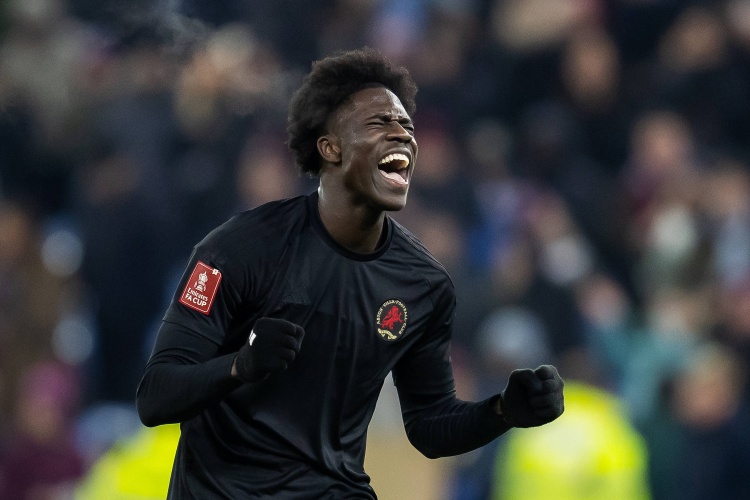 瑞天空記者：利雅得新月有意維拉中場(chǎng)A-奧納納，已經(jīng)進(jìn)行咨詢(xún)