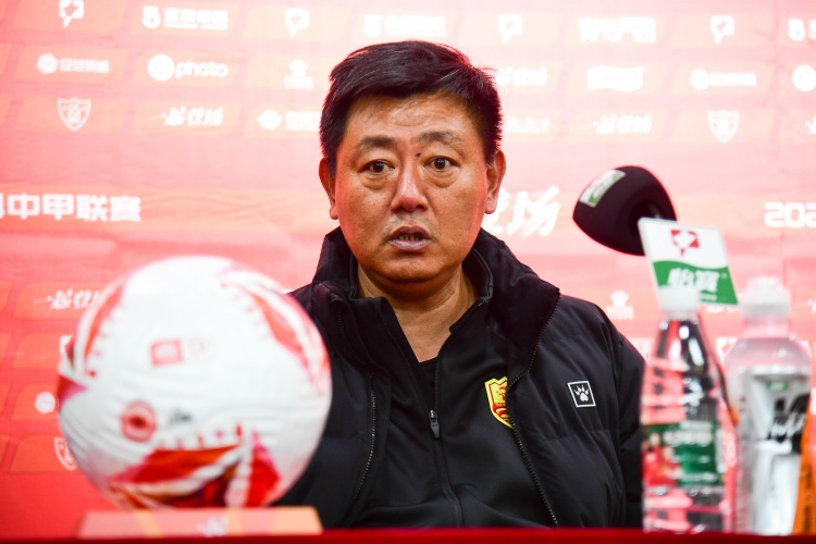 青島媒體：小里瓦爾多缺乏運動(dòng)戰進(jìn)球能力，紅獅保級壓力越來(lái)越大