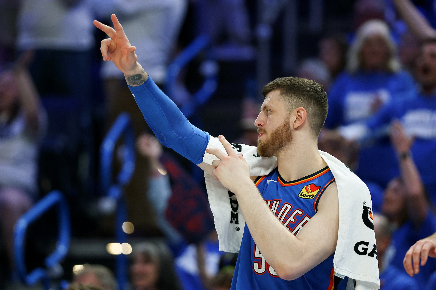 哈滕：我們始終秉持獵手心態(tài)主動(dòng)出擊 絕不當被動(dòng)挨打的獵物！