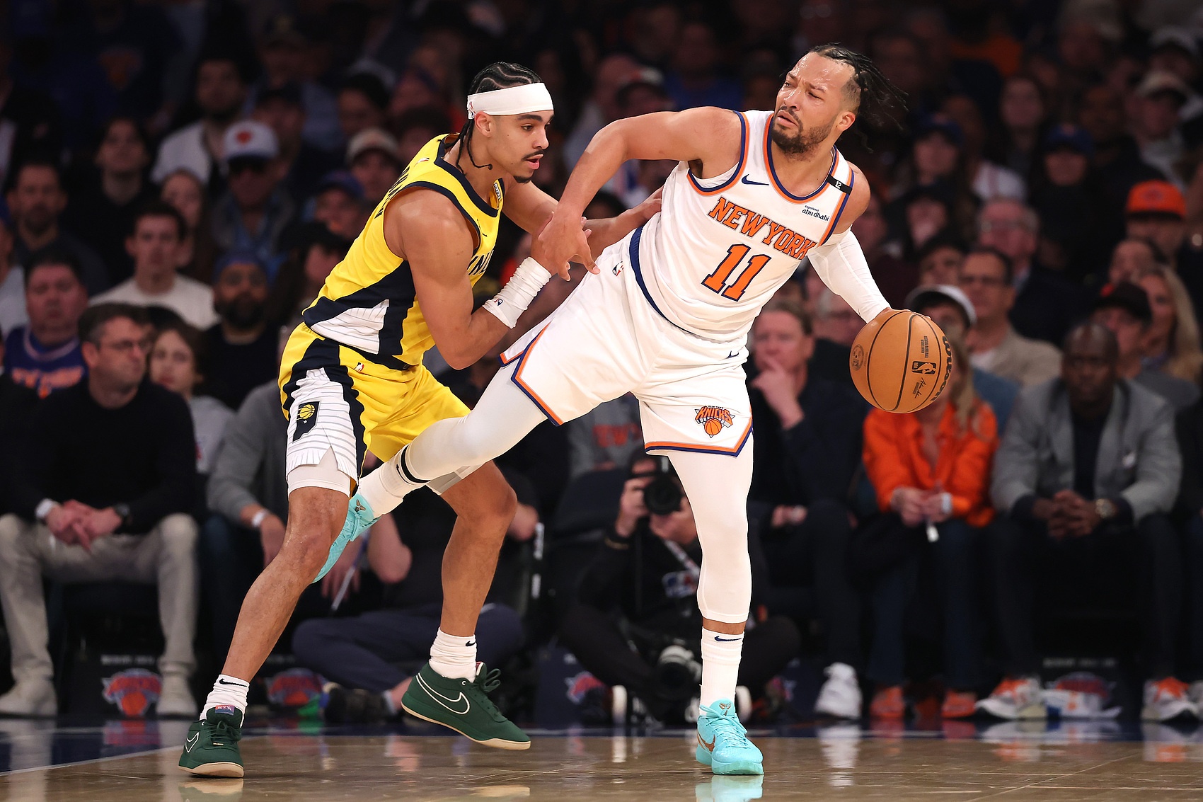 外線(xiàn)大閘！東決在內姆哈德的防守下 布倫森命中率38%&三分30%