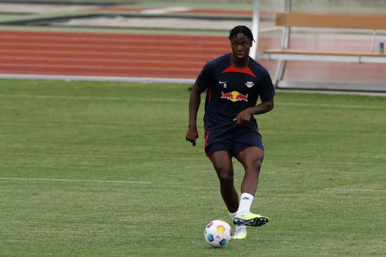 德天空：萊比錫將比夏布納入長(cháng)期計劃，雙方即將達成提前續約協(xié)議