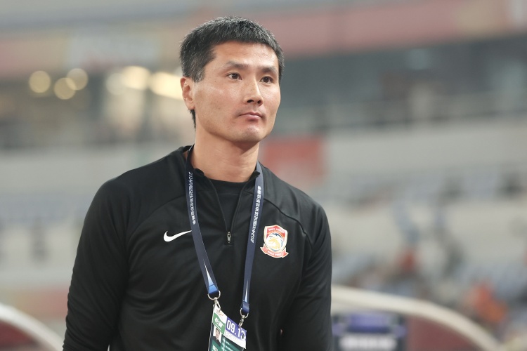 邵佳一：西海岸給予的信任讓我感動(dòng) 俱樂(lè )部以職業(yè)化規范化為方向