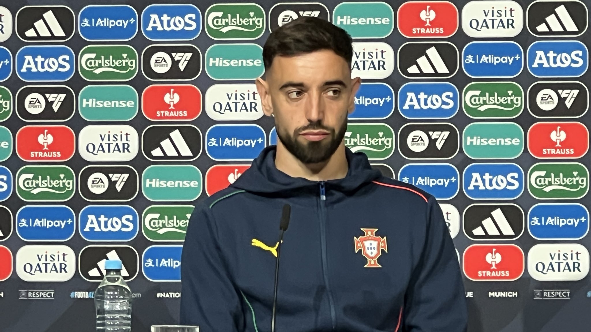 一億真拒了??B費：新月問(wèn)過(guò)我但阿莫林要我別走 我想拿大賽冠軍