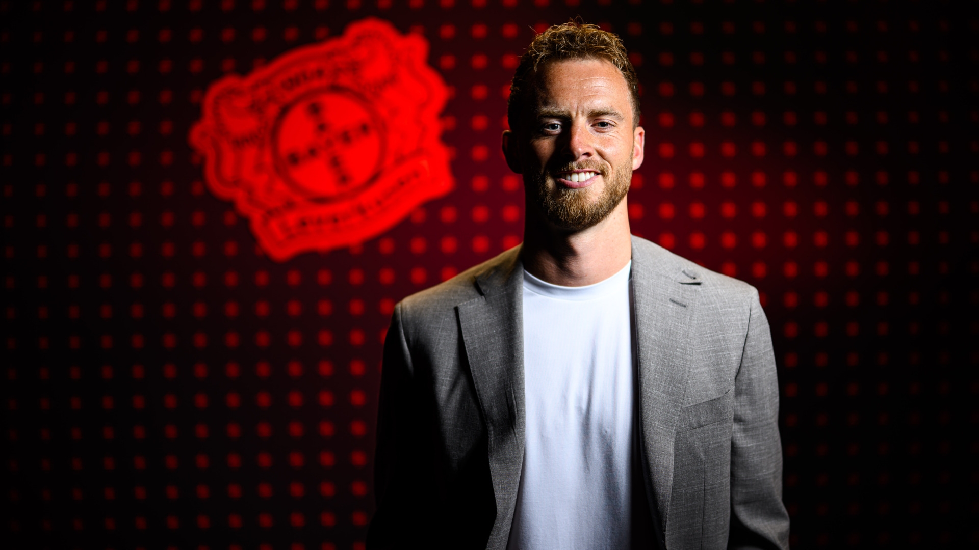 弗萊肯：我非常高興能為勒沃庫森效力，期待能隨隊征戰歐冠