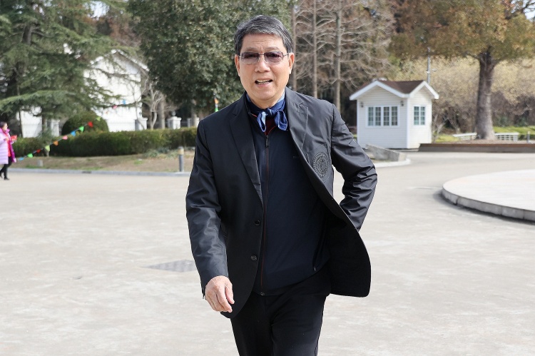 東體：上海隊三連勝進(jìn)軍全運會(huì )決賽圈，徐根寶提前返回上海