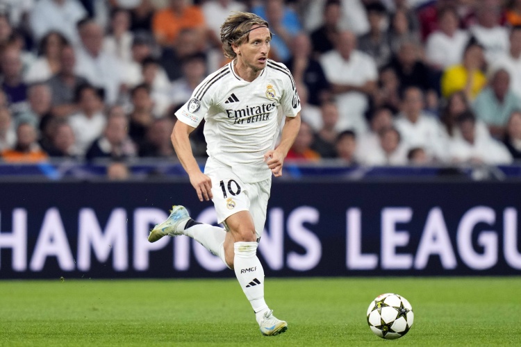 意天空：米蘭為莫德里奇提供1年合同，以及世界杯前踢主力的機會(huì )