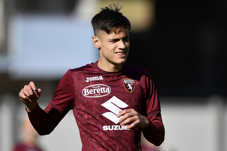 隆戈：賴(lài)因德斯轉會(huì )曼城敲定后，米蘭就將2500萬(wàn)＋500萬(wàn)歐簽里奇