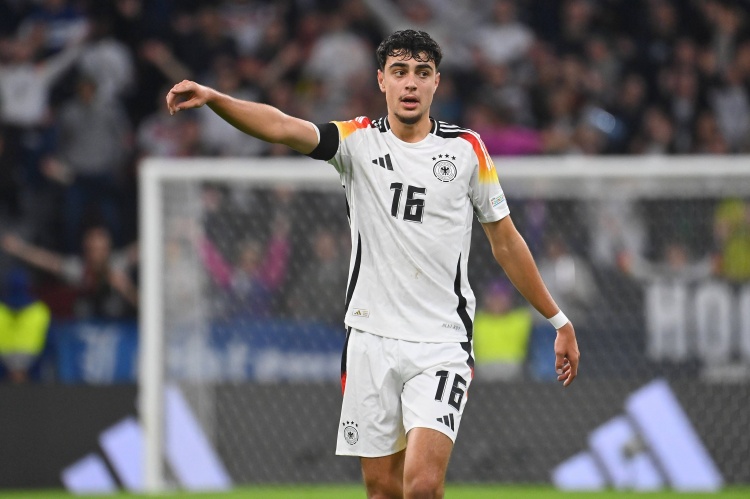 德天空：帕夫洛維奇很可能首發(fā)出戰葡萄牙 預計沃爾特馬德也首發(fā)