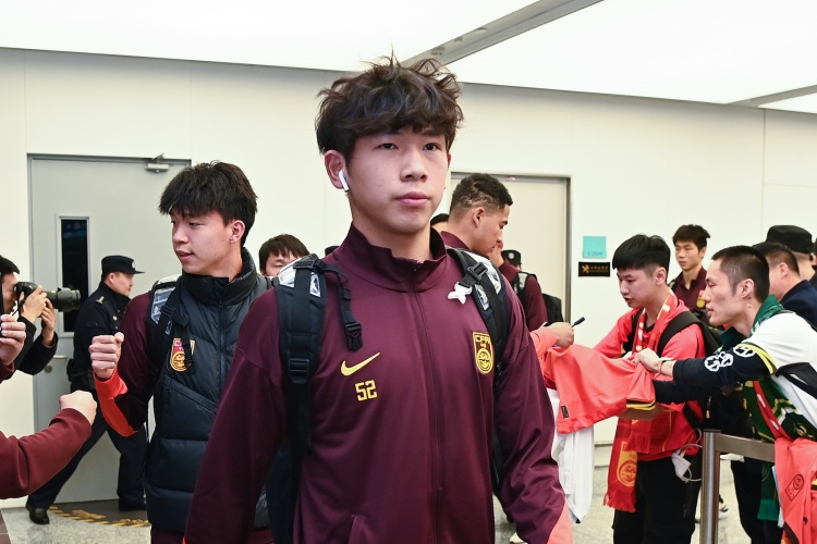 滬媒：劉誠宇近來(lái)在聯(lián)賽連續破門(mén)，有可能被伊萬(wàn)當作“秘密武器”