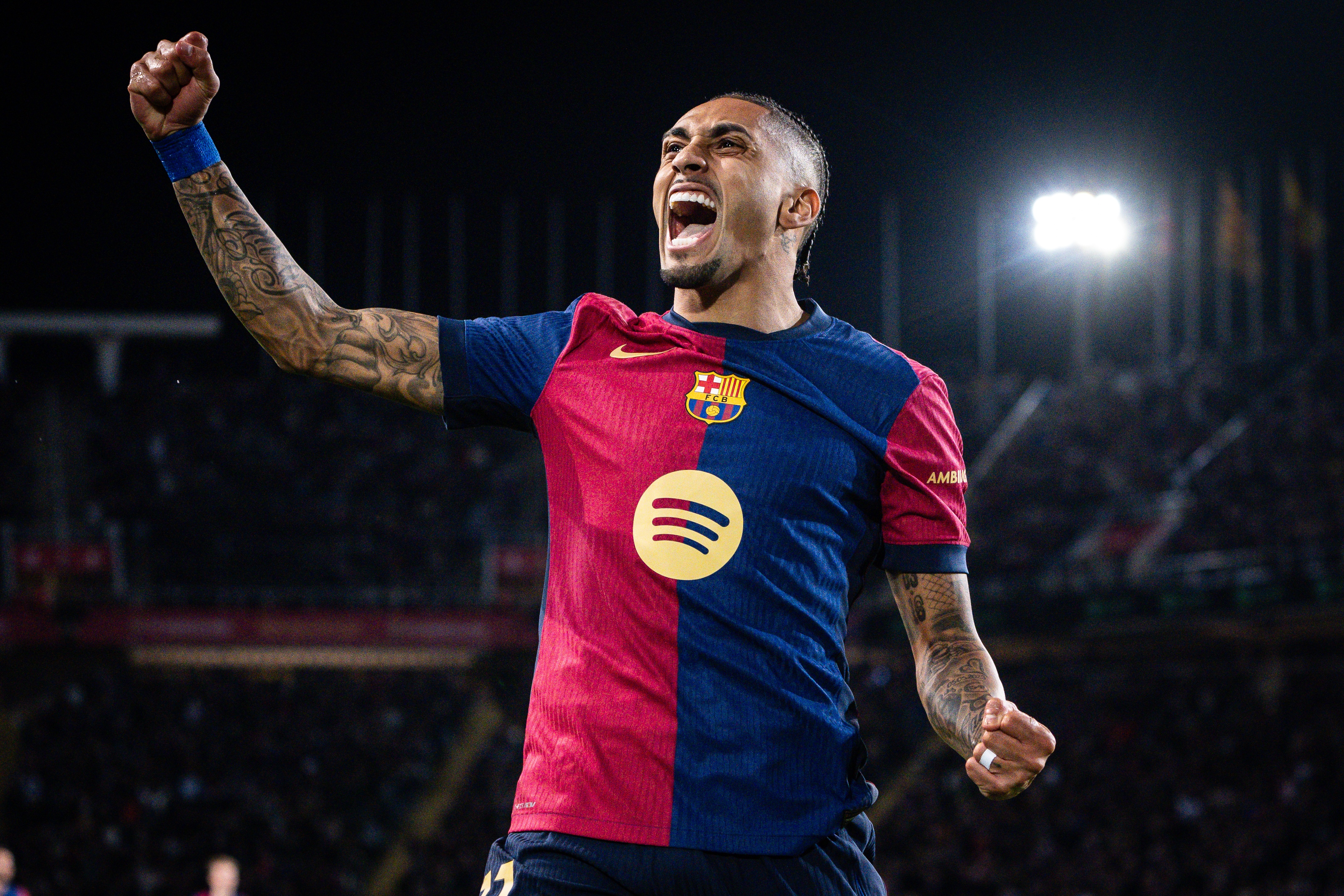 24-25賽季，拉菲尼亞和薩拉赫是五大聯(lián)賽僅有的進(jìn)球助攻均20+球員