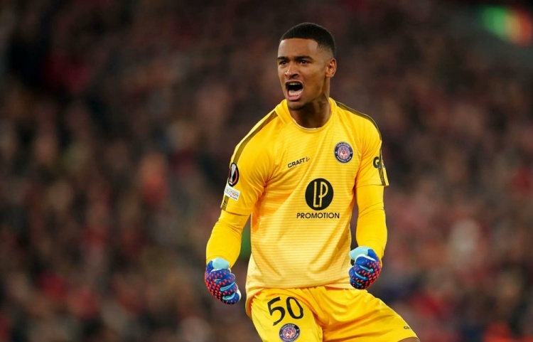 隊報：拜仁將圖盧茲門(mén)將雷斯特斯視為長(cháng)期目標，里爾今夏有意求購