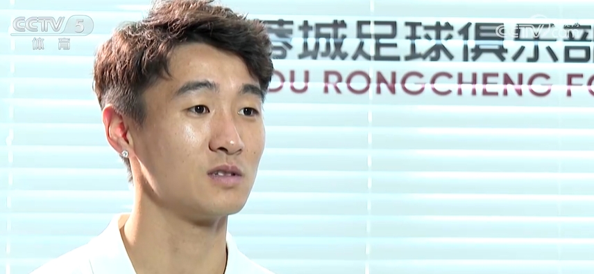 韋世豪：詹姆斯說(shuō)因為孩子不會(huì )在賽場(chǎng)上打架，我覺(jué)得說(shuō)得特別好