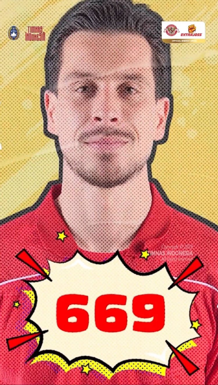 賽前解壓??部分印尼球員訓練后玩拳擊游戲機，中場(chǎng)哈耶取勝