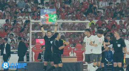 國青雙槍?zhuān)?8歲劉誠宇替補上演國足首秀，搭檔18歲王鈺棟