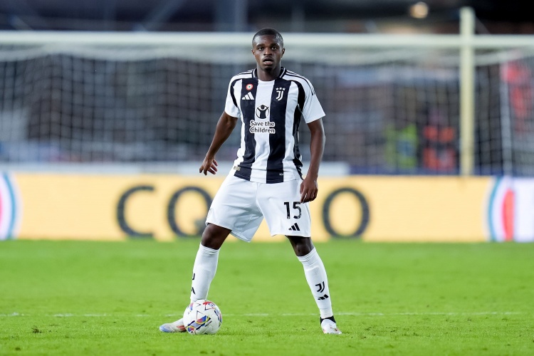 記者：尤文將1400萬(wàn)歐向AC米蘭買(mǎi)斷卡盧盧，雙方合同期至2029年