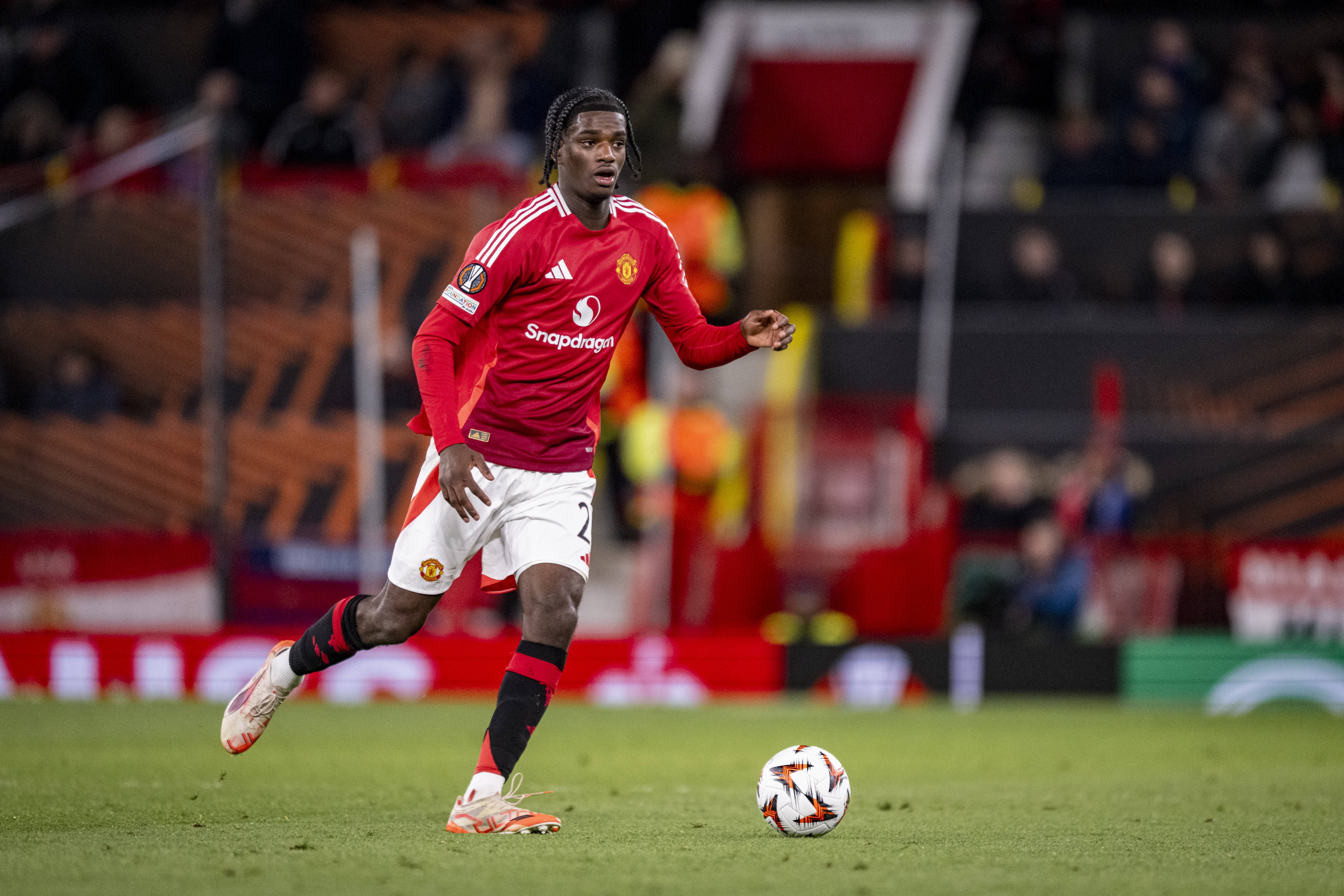 海文談加盟曼聯(lián)：這里能給年輕人機會(huì ) 阿莫林說(shuō)三后衛很適合我