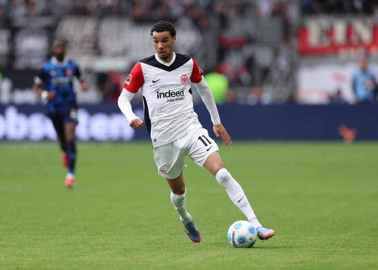 郵報：切爾西沒(méi)有接近簽下?；倏?，法蘭克福仍標價(jià)8400萬(wàn)鎊