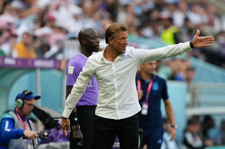 沙特主帥：直通世界杯大門(mén)已基本關(guān)閉，戰中國隊時(shí)能多進(jìn)球就好了