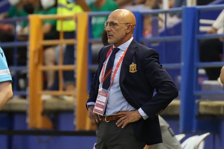 差點(diǎn)被追平！西班牙被法國射門(mén)24腳，創(chuàng  )德拉富恩特上任后紀錄