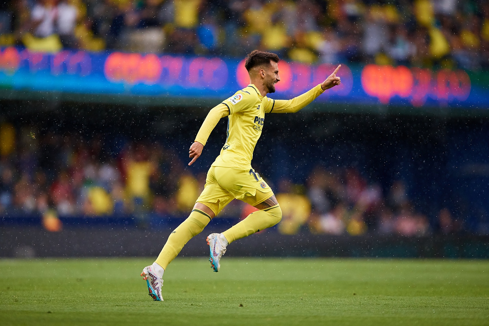 記者：馬競推進(jìn)4500萬(wàn)歐+獎金簽巴埃納，后者想趕上世俱杯