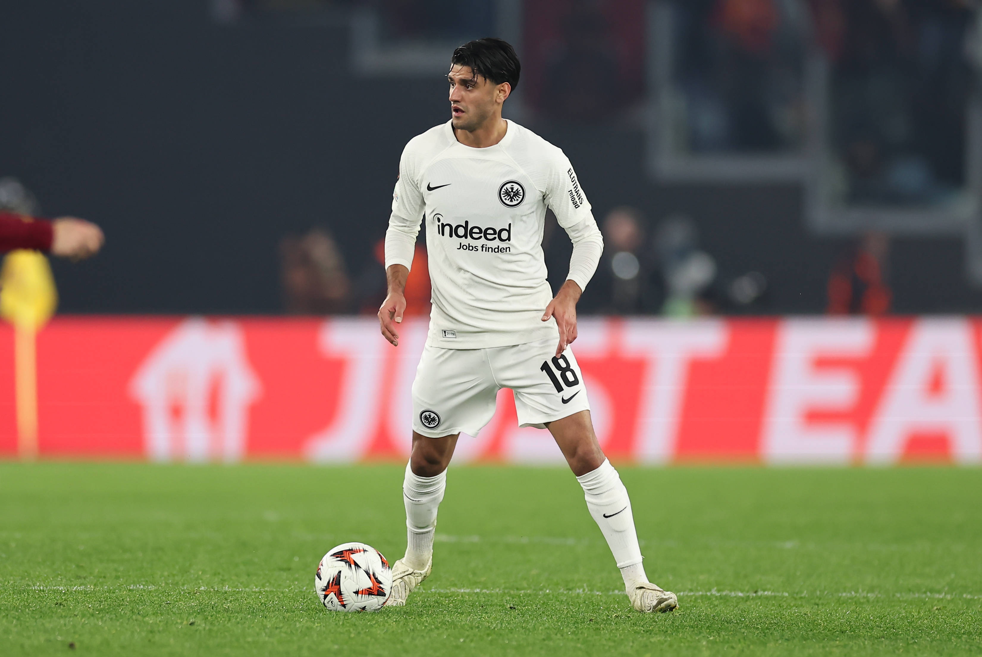 德天空：達胡德可能離開(kāi)法蘭克福，俱樂(lè )部已經(jīng)收到一些詢(xún)價(jià)