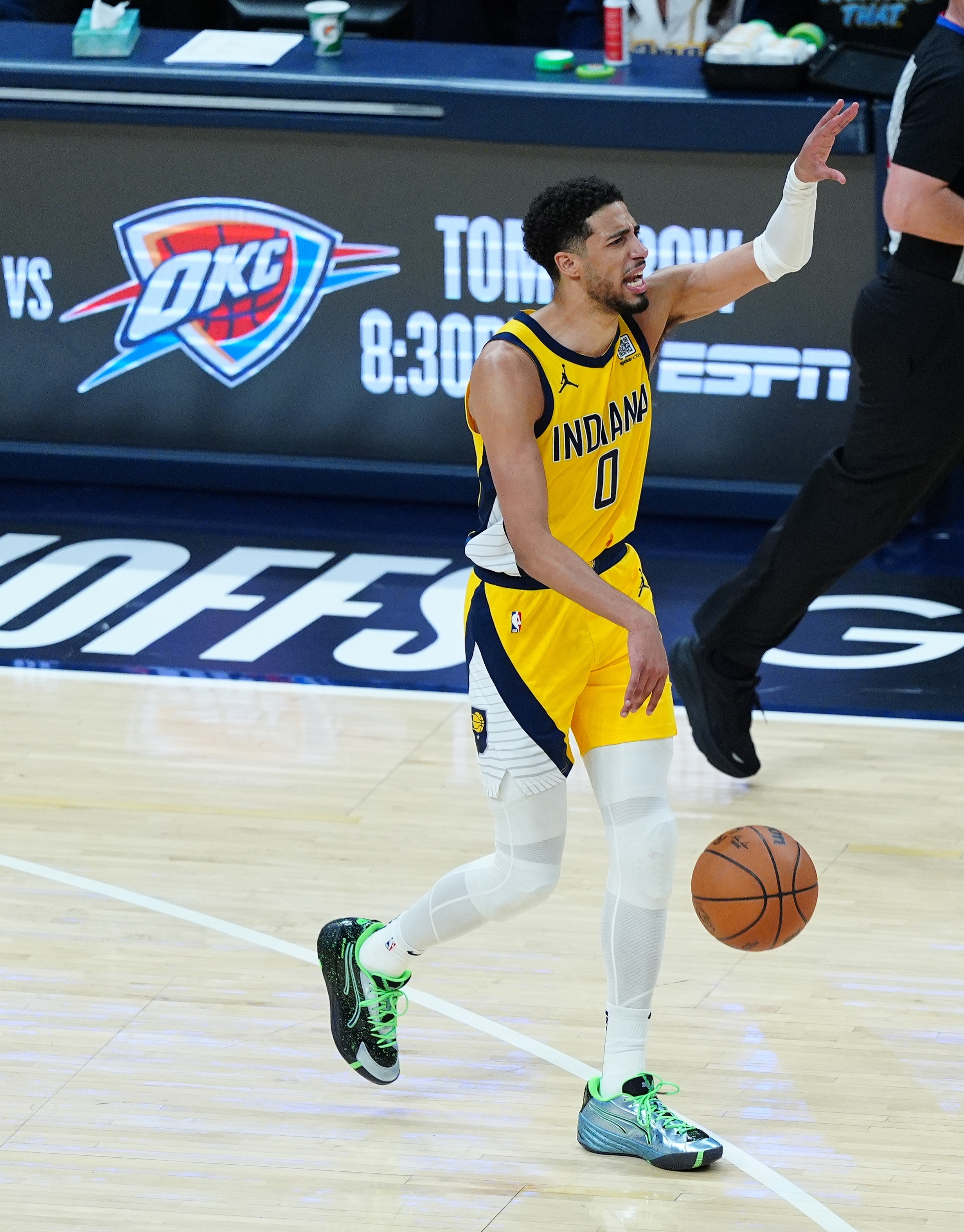 哈利談失誤：首次總決賽 第一節打得有些緊張 沒(méi)真正做好準備