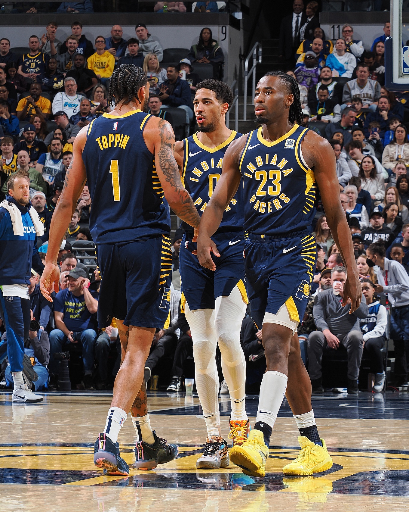 ??這也太多了點(diǎn)！步行者首節出現9次失誤 托平&內史密斯皆3次