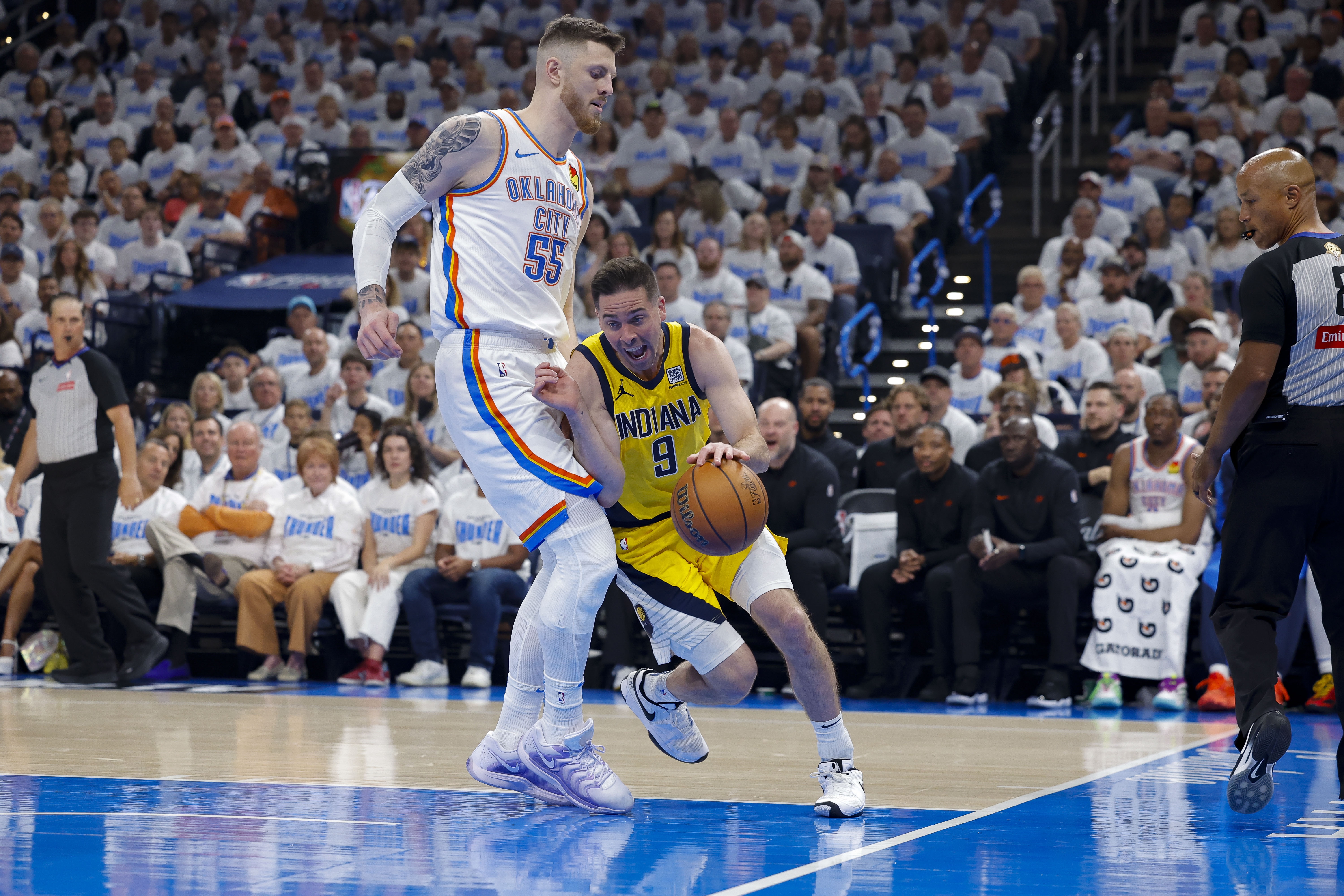 哈滕：與其說(shuō)對手贏(yíng)球不如說(shuō)我們自己搞砸 領(lǐng)先時(shí)不可掉以輕心