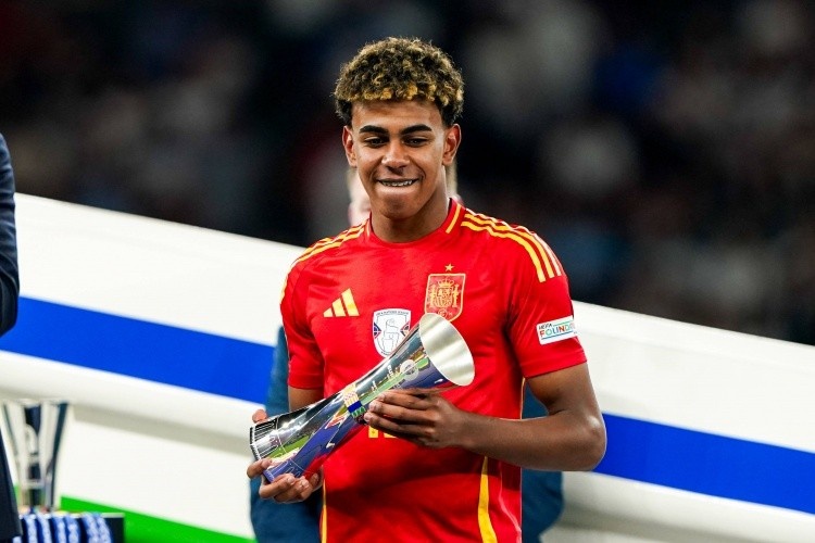 真大腿！亞馬爾是德拉富恩特執教西班牙期間參與進(jìn)球最多的球員