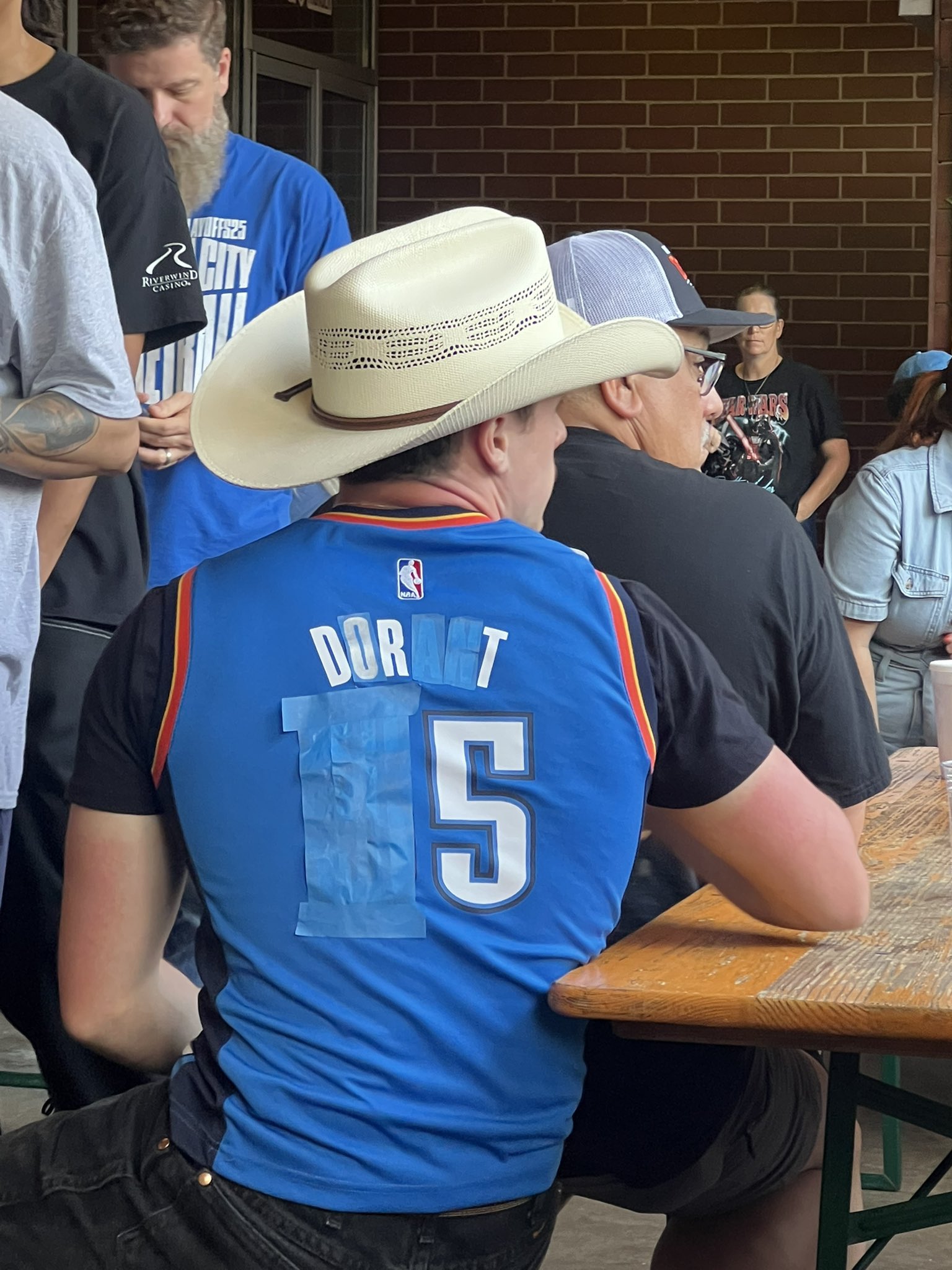 改一改還能用??雷蜜將KD球衣改為多特球衣 美媒：他們不需要KD